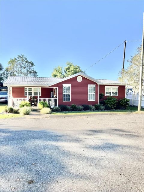 A home in WEWAHITCHKA