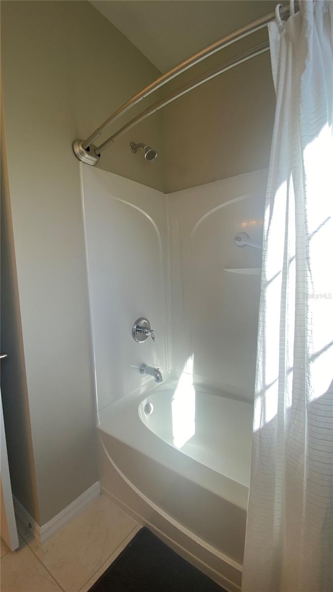 SAN MICHELE AT UNIVERSITY COMMONS - Residential Lease