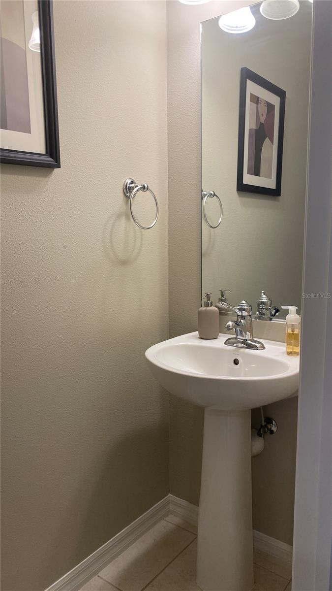 SAN MICHELE AT UNIVERSITY COMMONS - Residential Lease