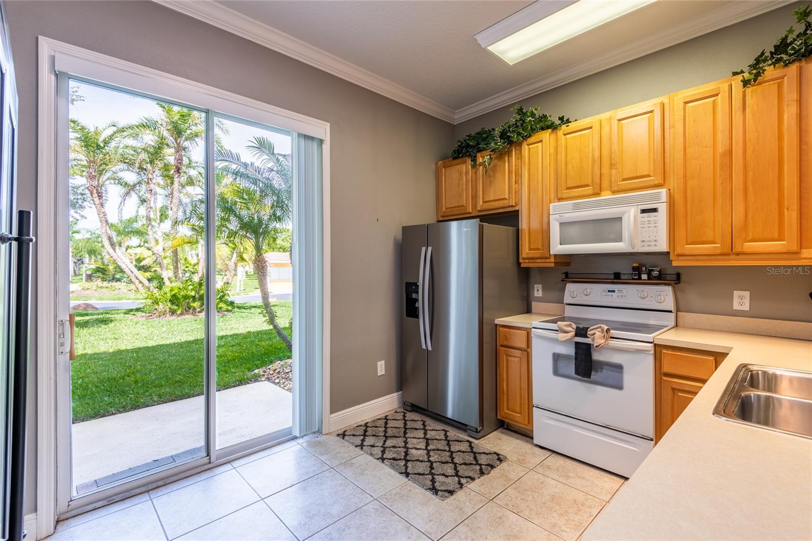 CALIENTE APTS CONDO - Residential