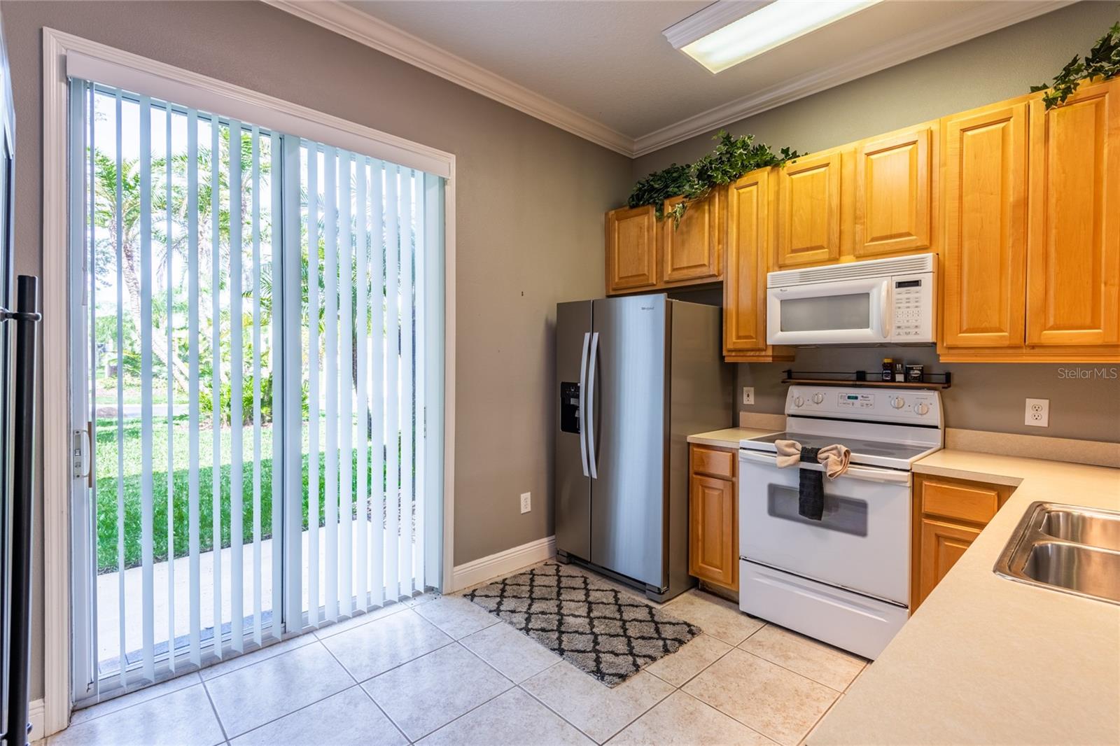 CALIENTE APTS CONDO - Residential