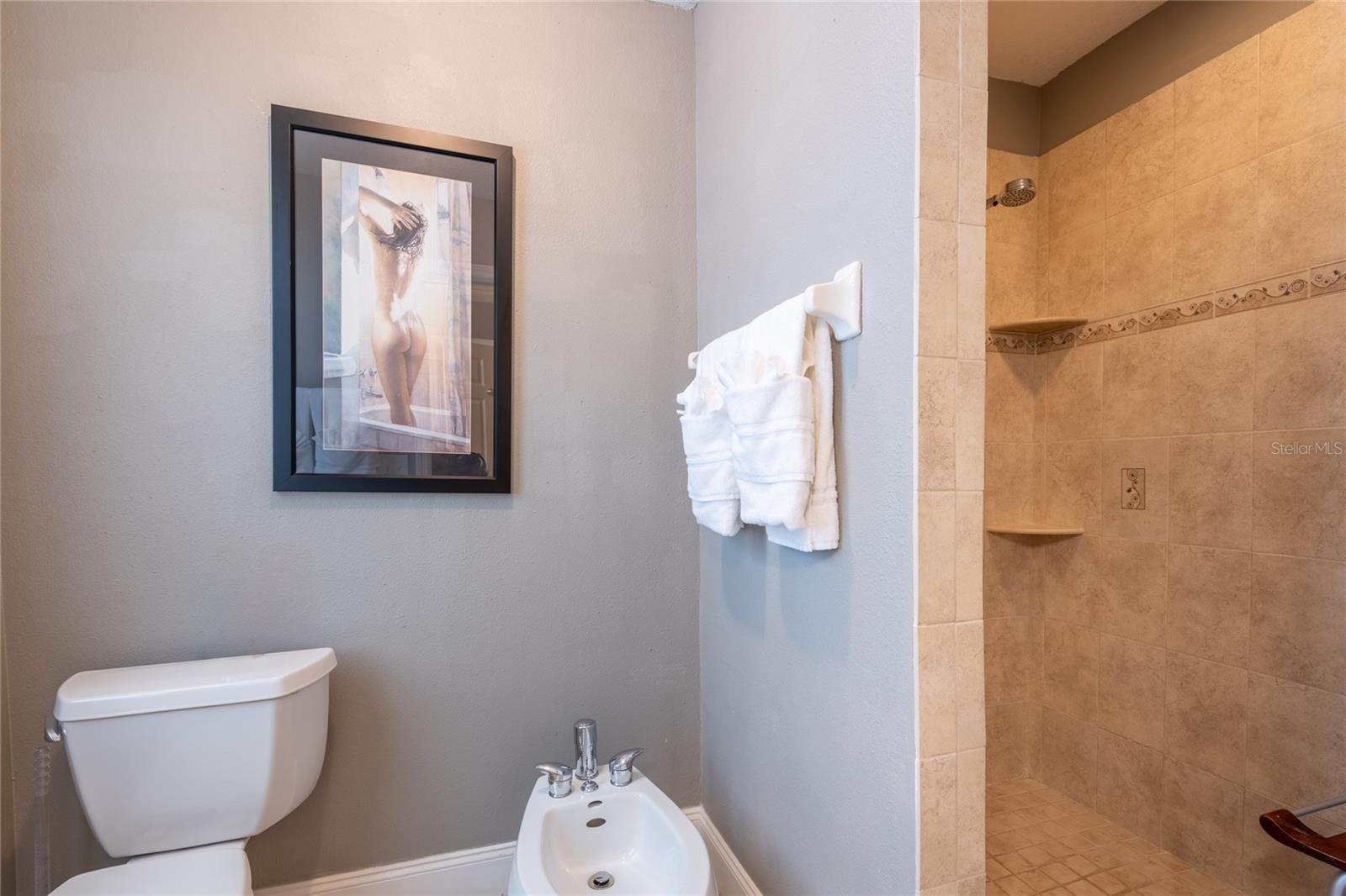 CALIENTE APTS CONDO - Residential