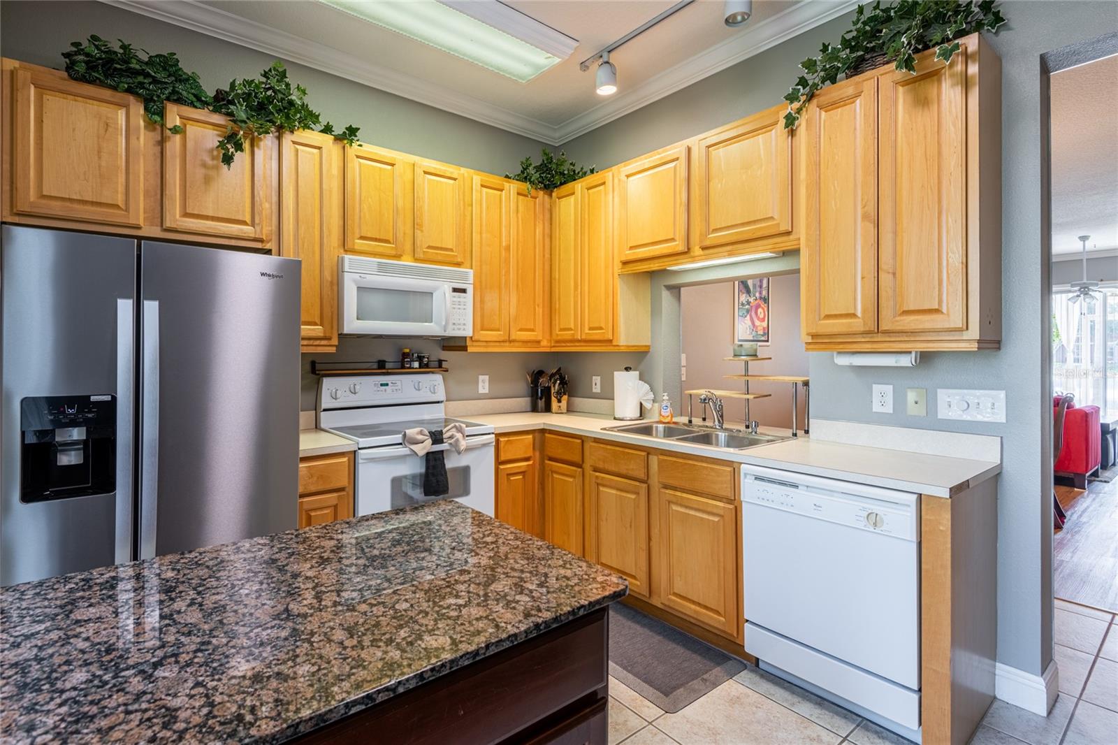 CALIENTE APTS CONDO - Residential