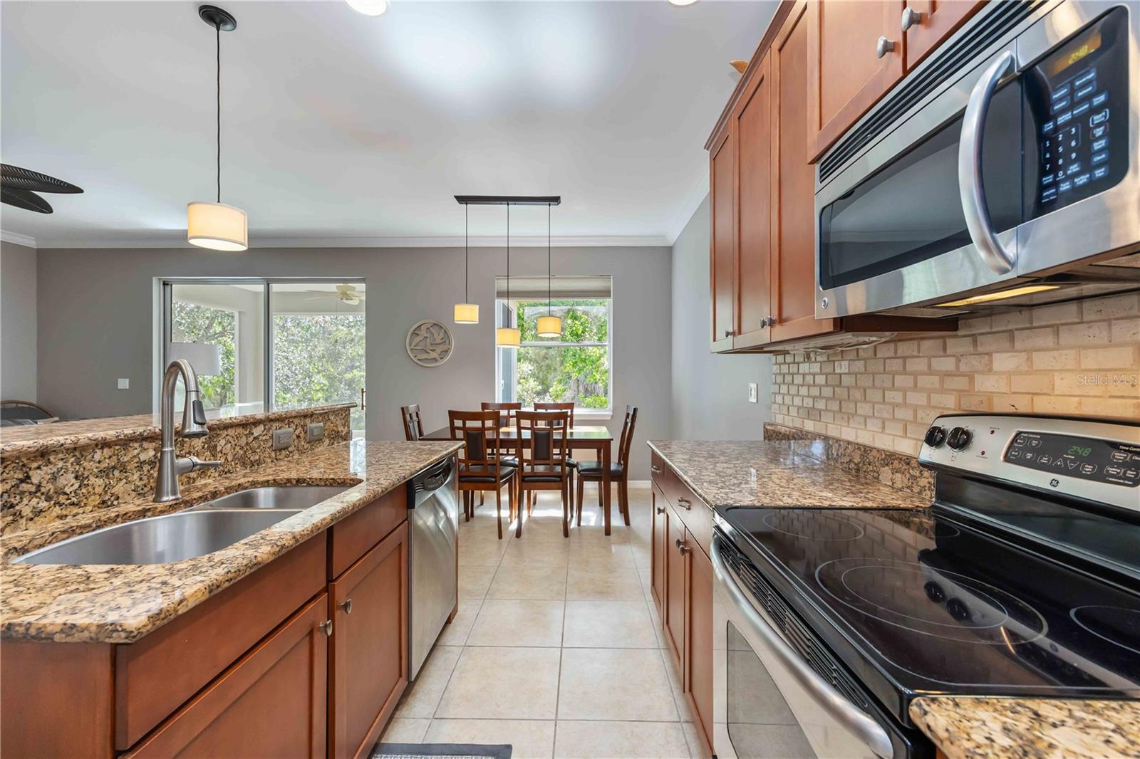 HERITAGE CREEK - Residential