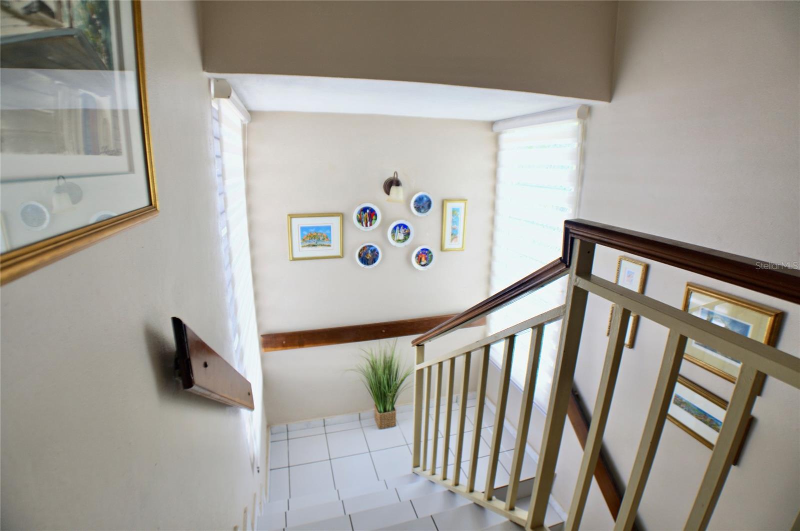 Calle 1 E-5 URB VALLE ESCONDIDO
