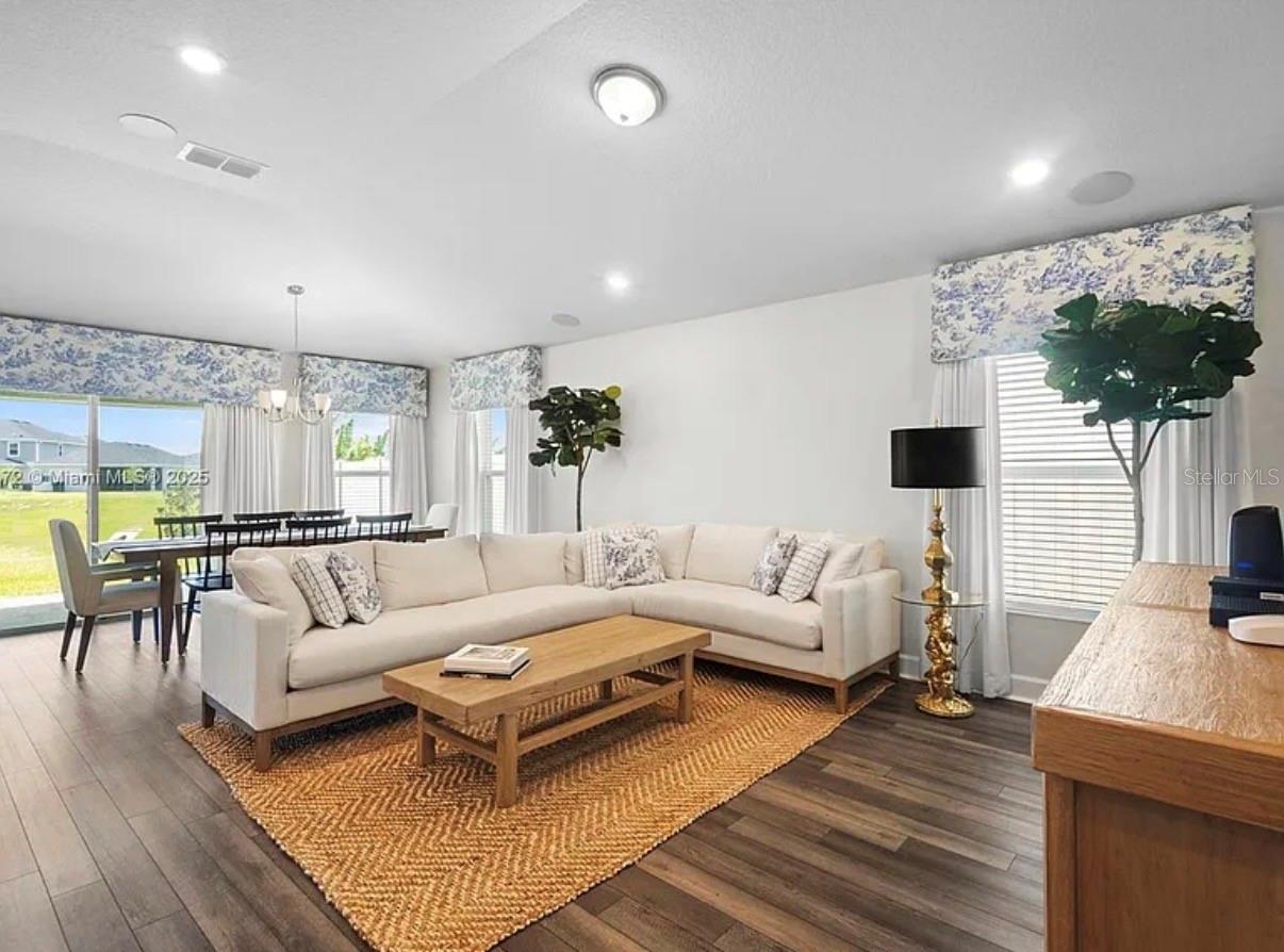 BELLAVIVA PH 1 - Residential