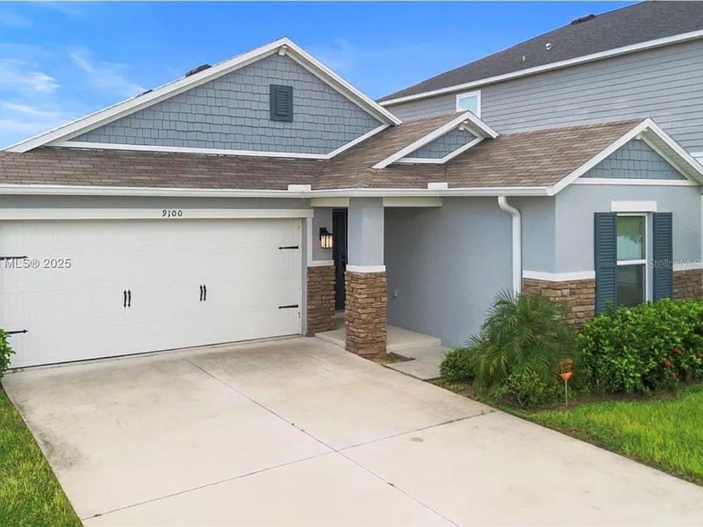 Photo of 9100 Oscraft Drive, Davenport, FL 33896 (MLS # S5142241)