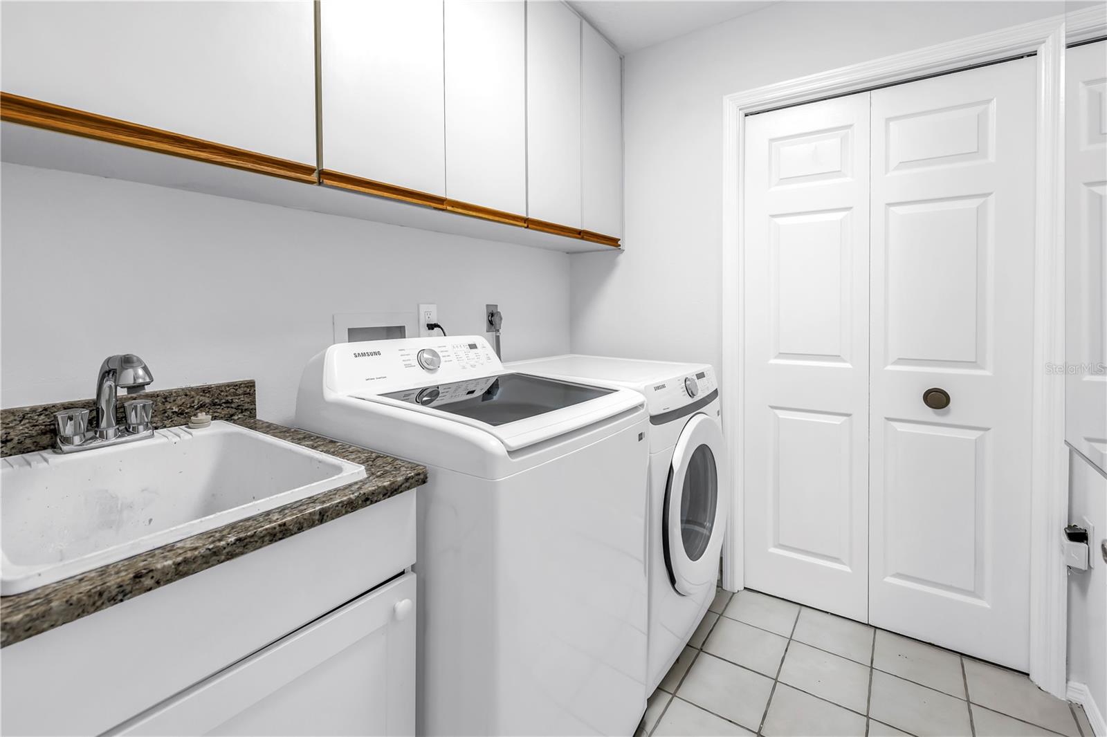 BAYWAY ISLES - Residential