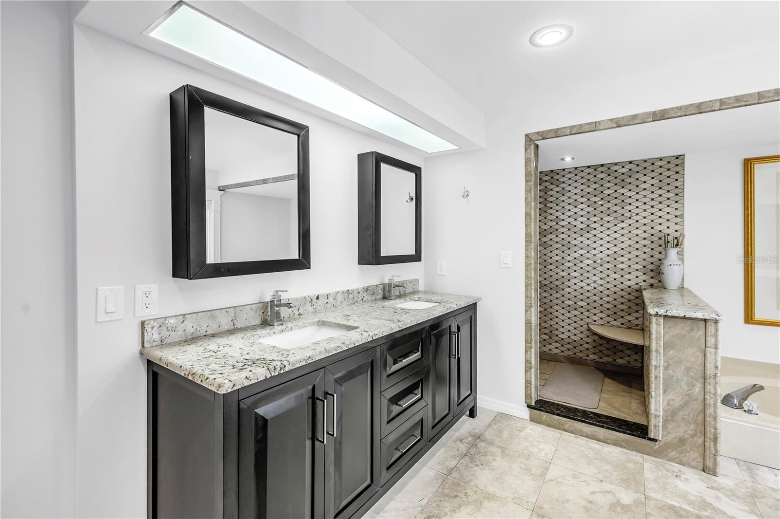 BAYWAY ISLES - Residential