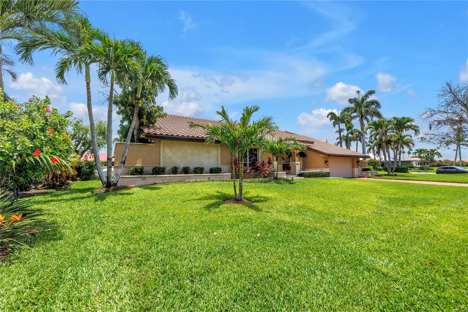 BAYWAY ISLES - Residential