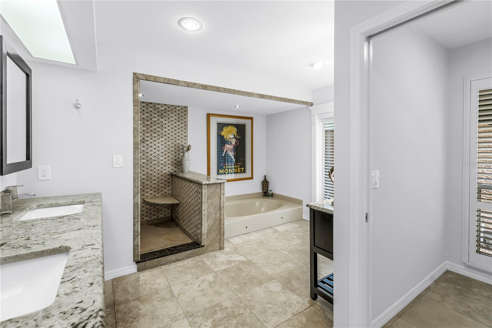 BAYWAY ISLES - Residential