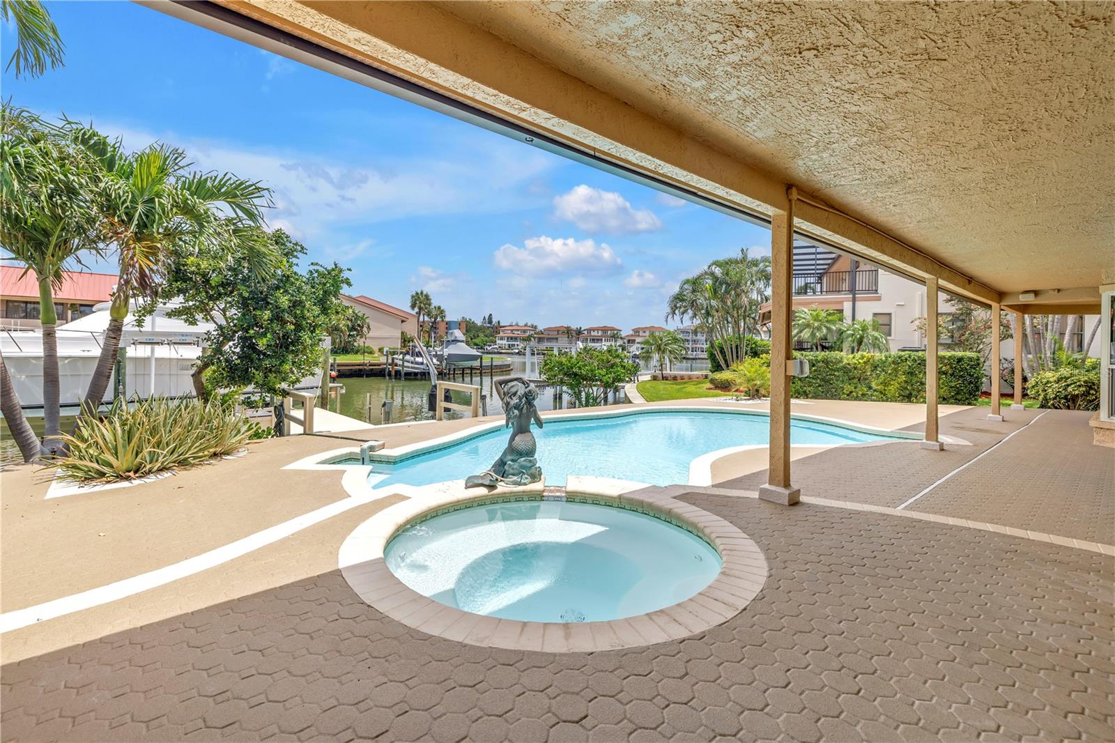 BAYWAY ISLES - Residential