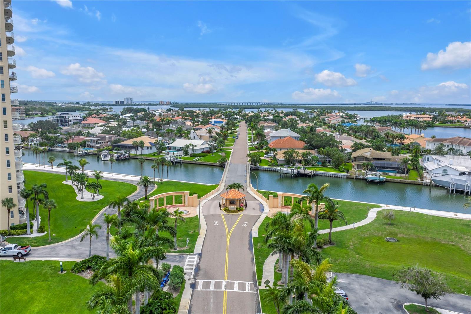 BAYWAY ISLES - Residential