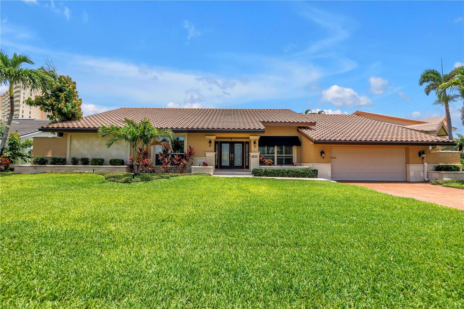 BAYWAY ISLES - Residential