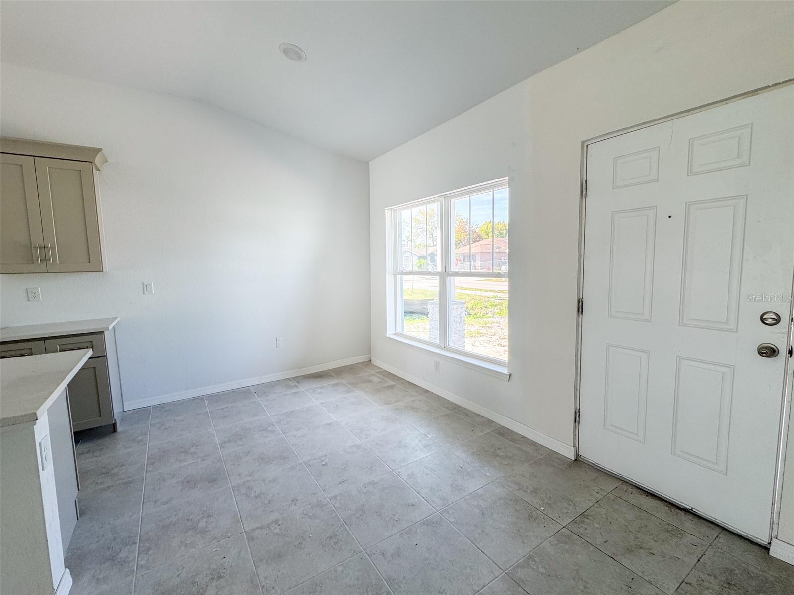 2141 SIMON COURT
