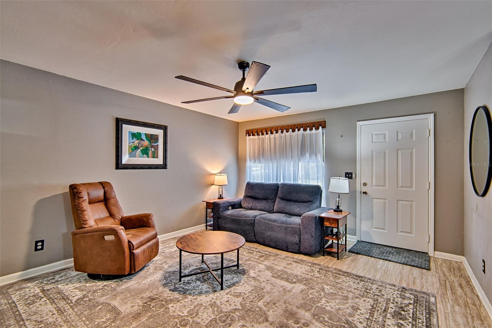 GONDOLA GARDENS H S - Residential