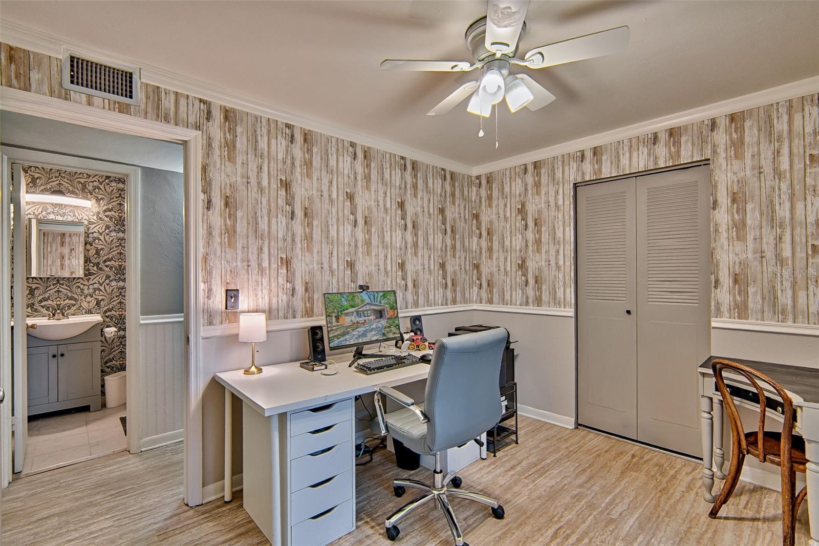 GONDOLA GARDENS H S - Residential