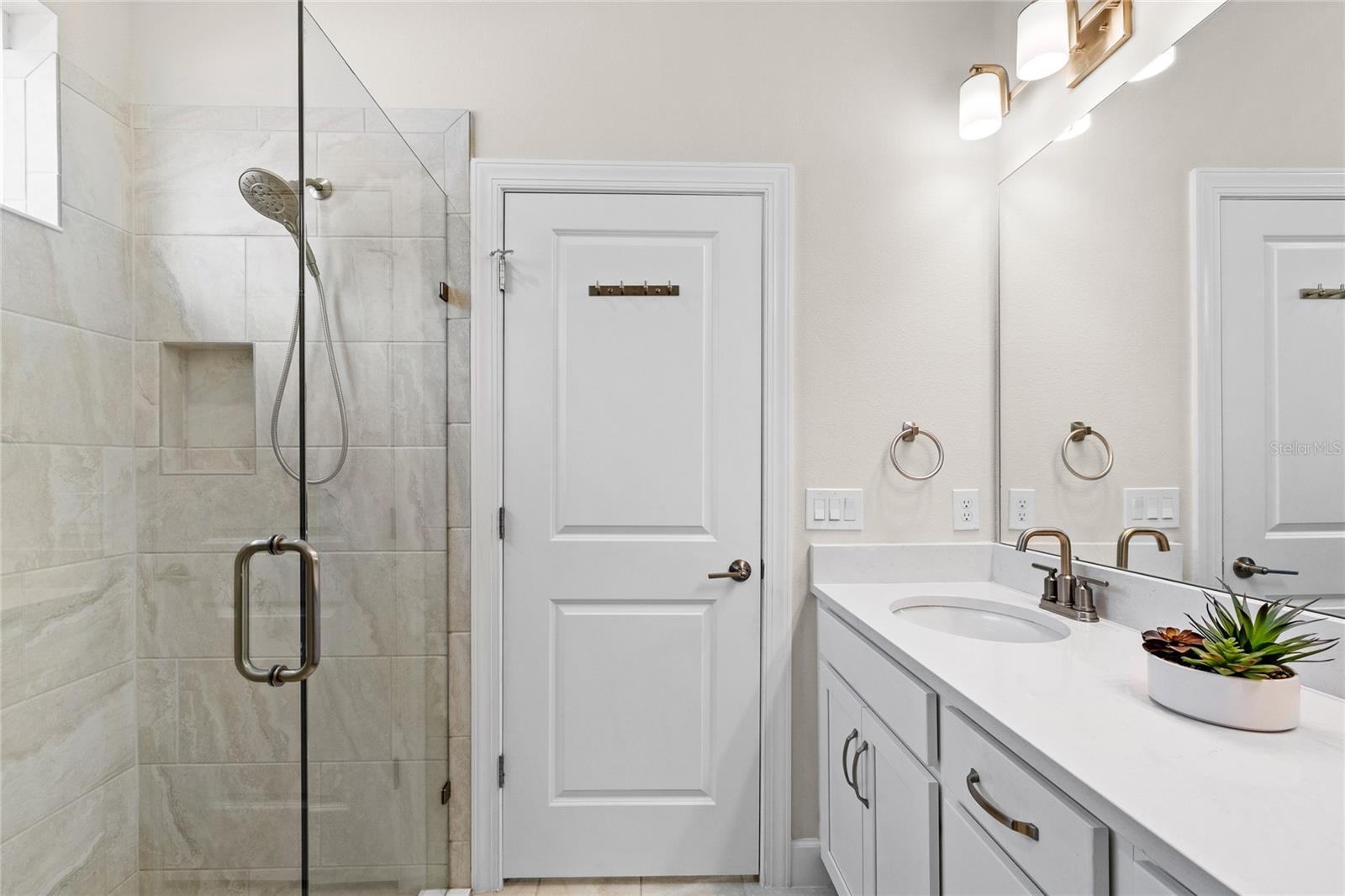 SOLIVITA PH 5D - Residential