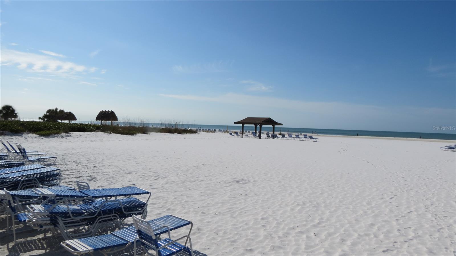 PROVINCIAL GARDENS - Residential