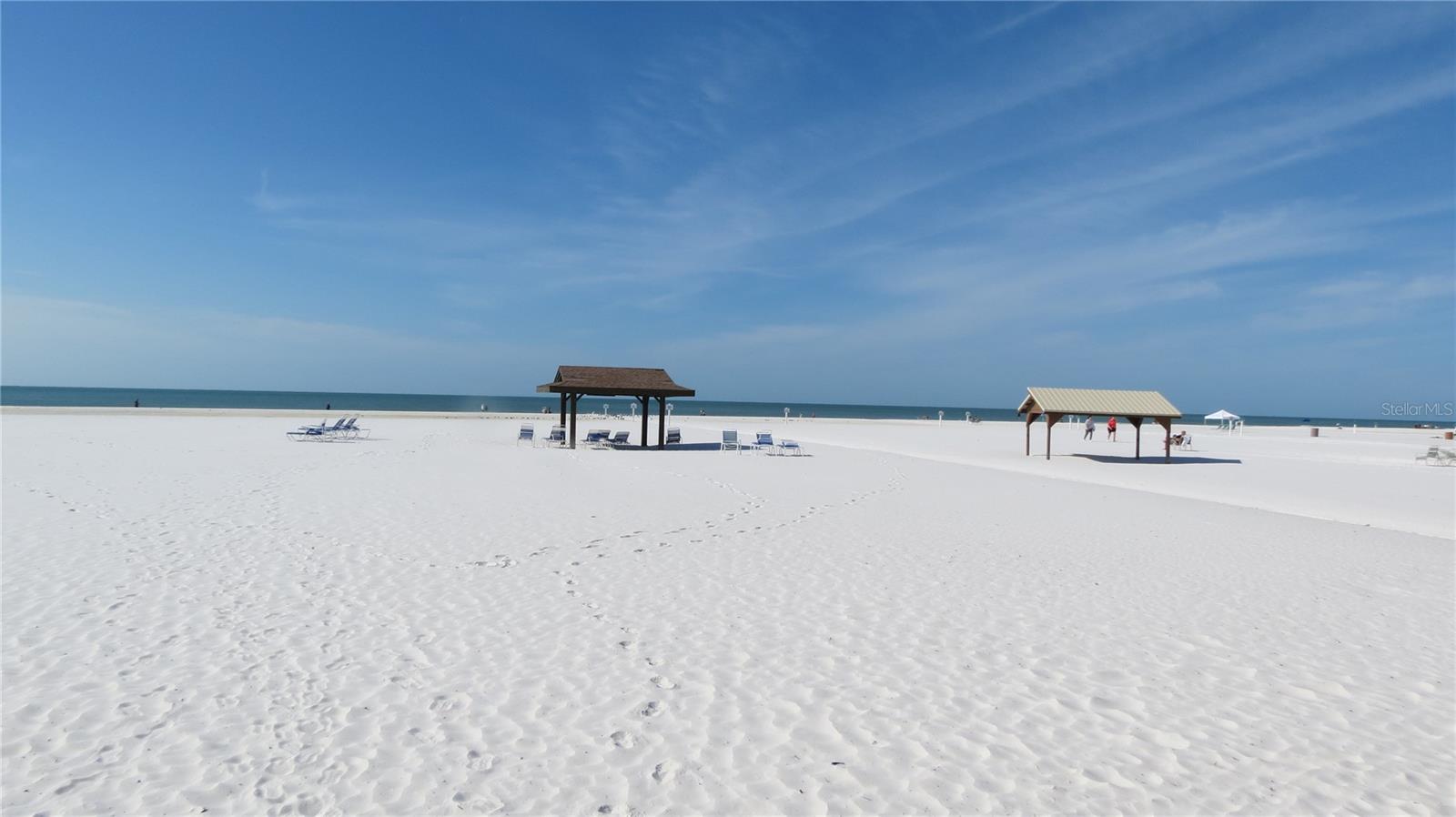 PROVINCIAL GARDENS - Residential