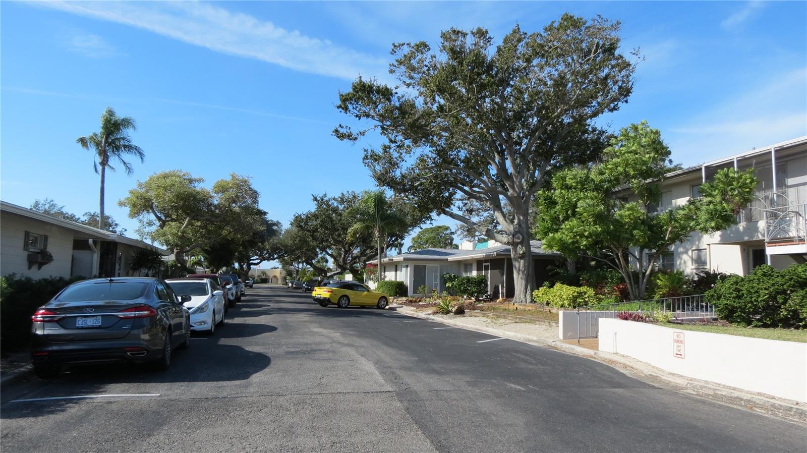 PROVINCIAL GARDENS - Residential