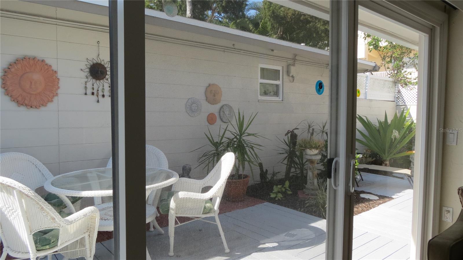 PROVINCIAL GARDENS - Residential