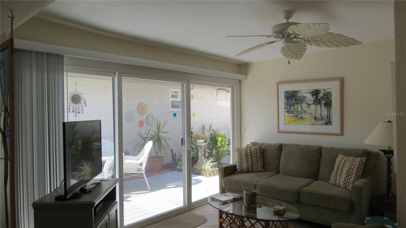 PROVINCIAL GARDENS - Residential