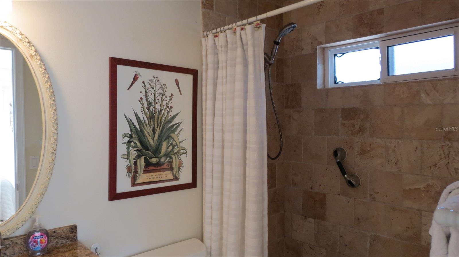 PROVINCIAL GARDENS - Residential