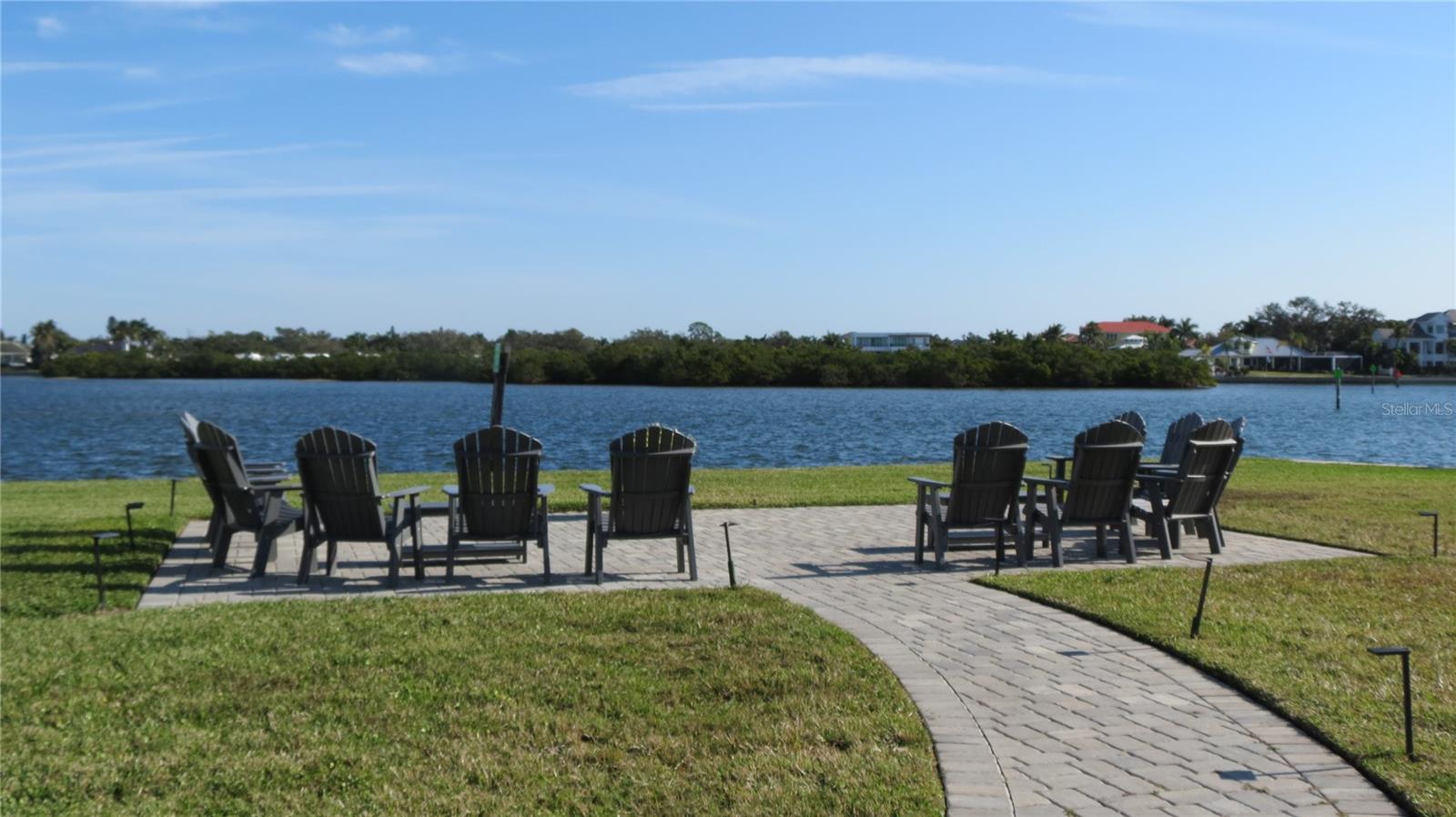 PROVINCIAL GARDENS - Residential