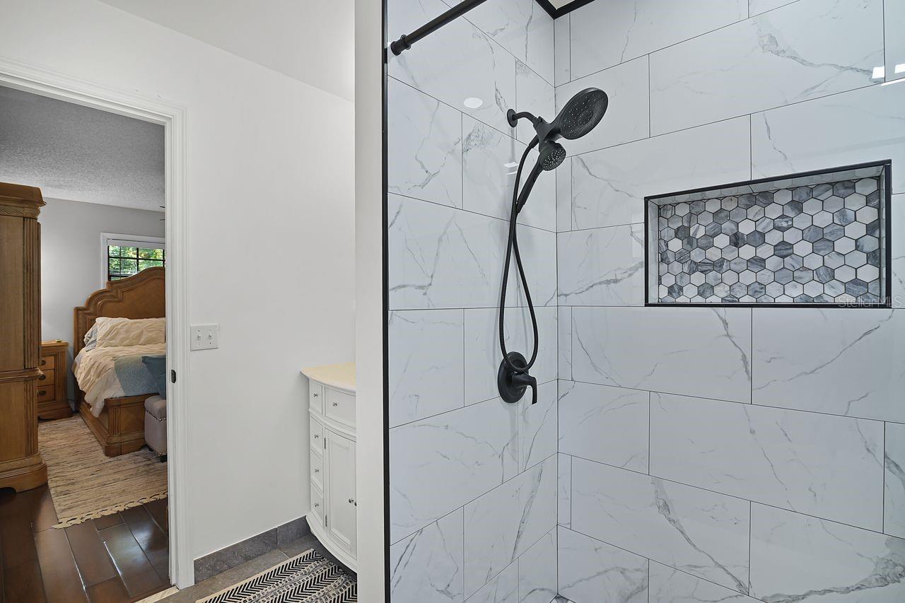 LONG LEAF PLANTATION UNIT 01 - Residential Lease