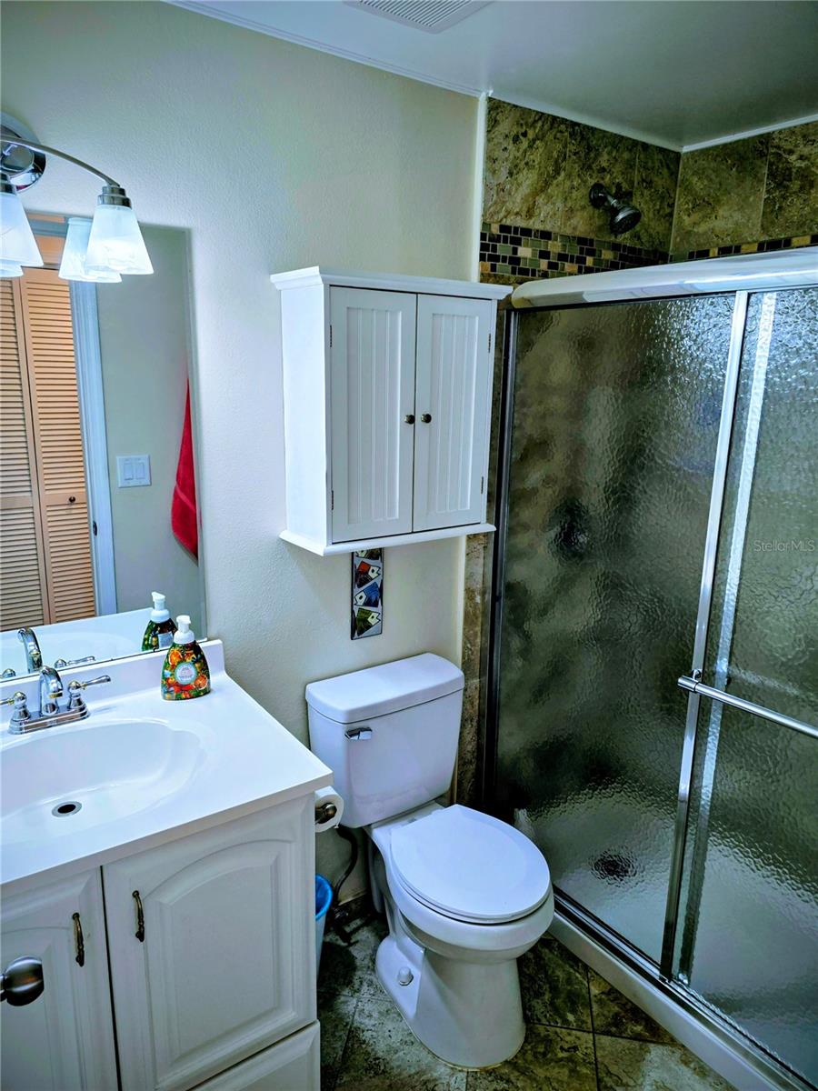 HAMLETS AT WHITCOMB PLACE THE - Residential