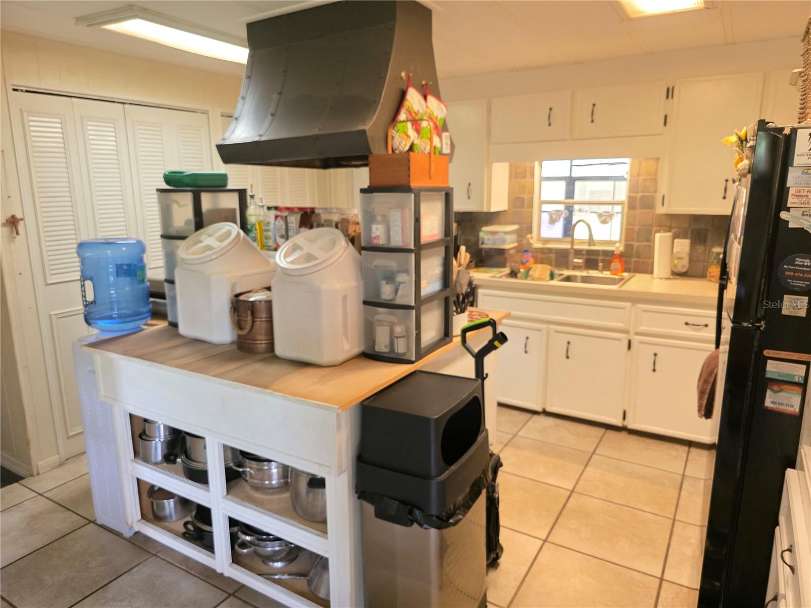 WESTERN SHORES FIRST ADD - Residential