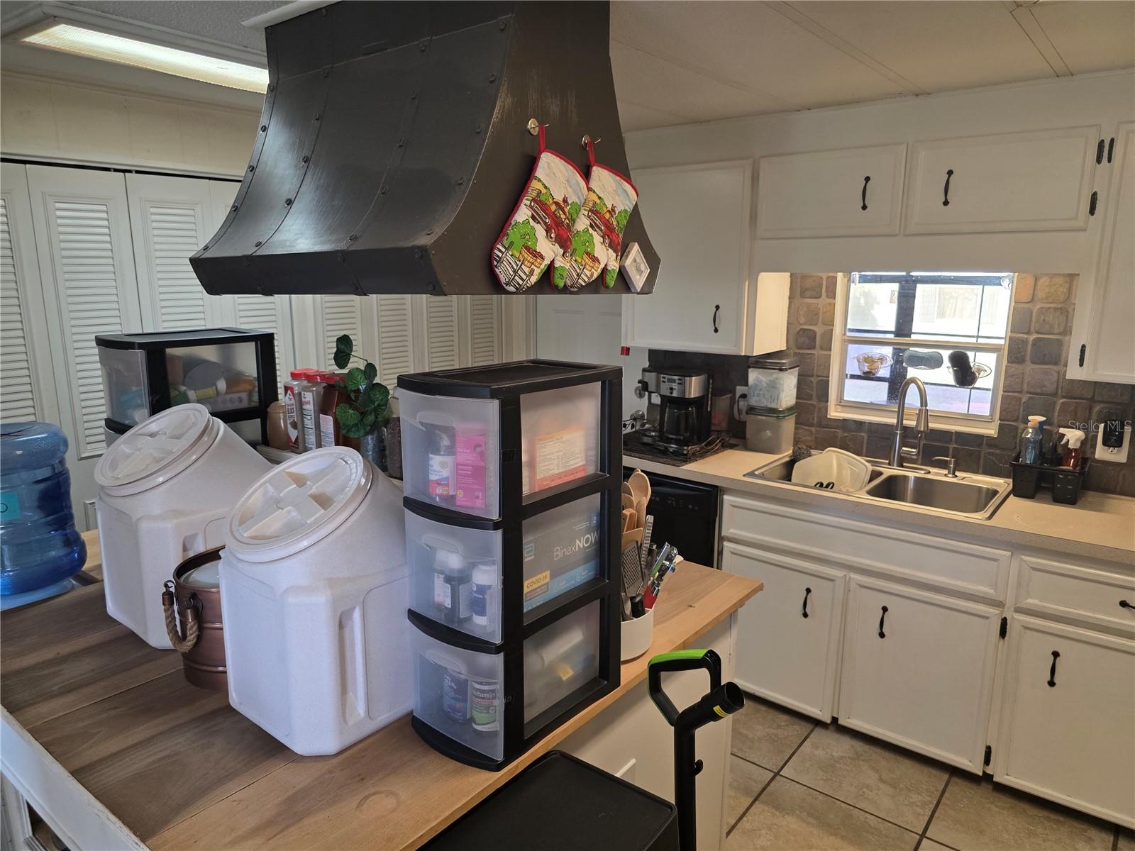 WESTERN SHORES FIRST ADD - Residential