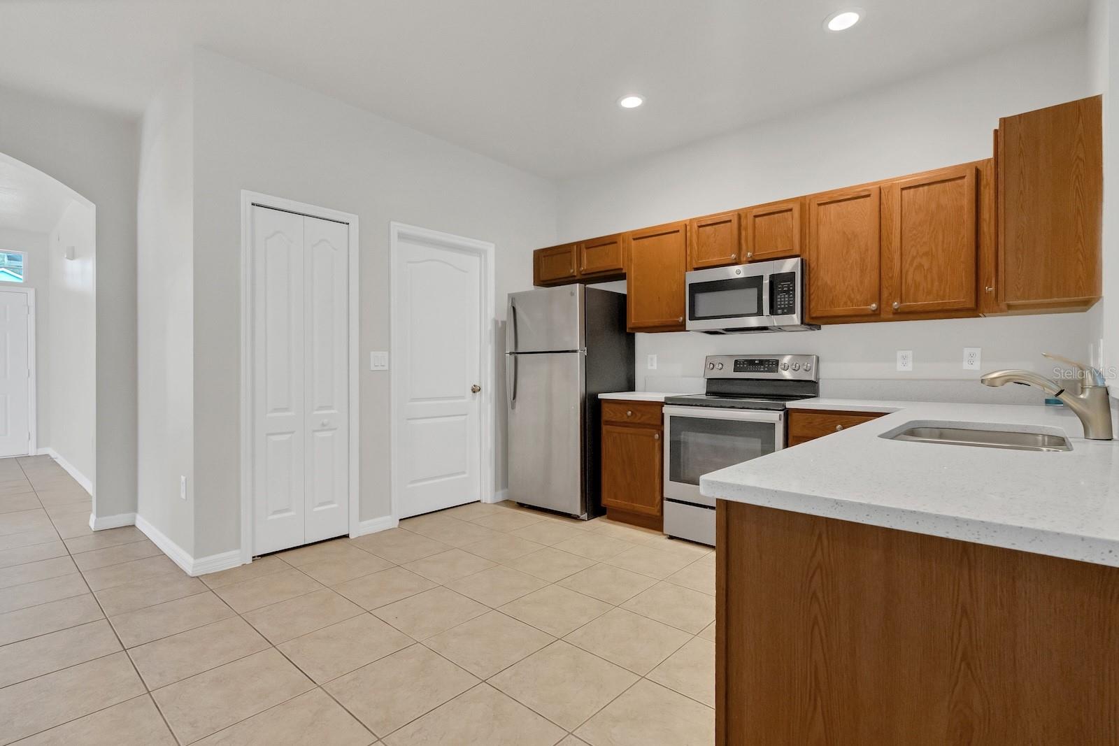 ROBINSON HILLS - Residential