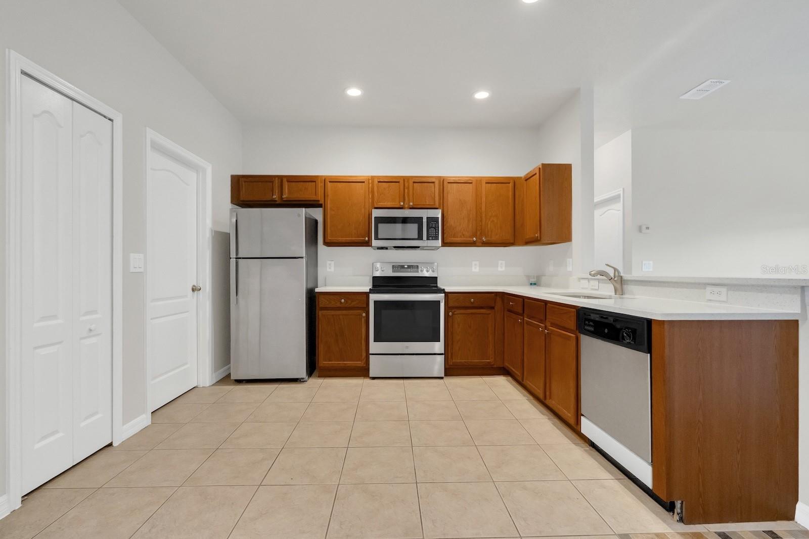 ROBINSON HILLS - Residential