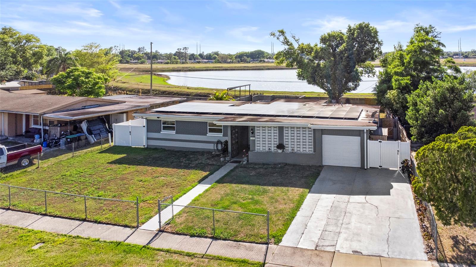 1416 EGAN DRIVE