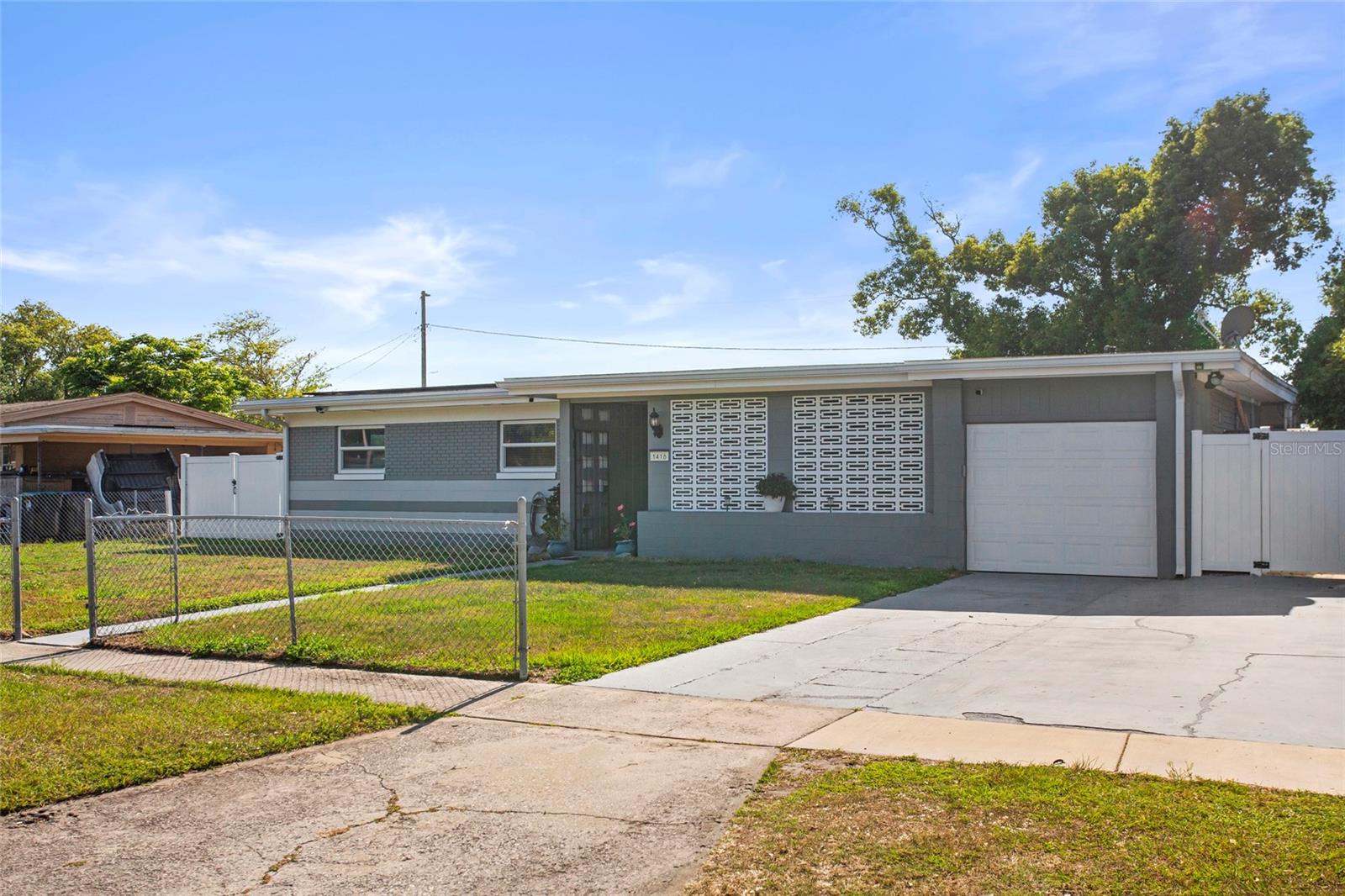 1416 EGAN DRIVE