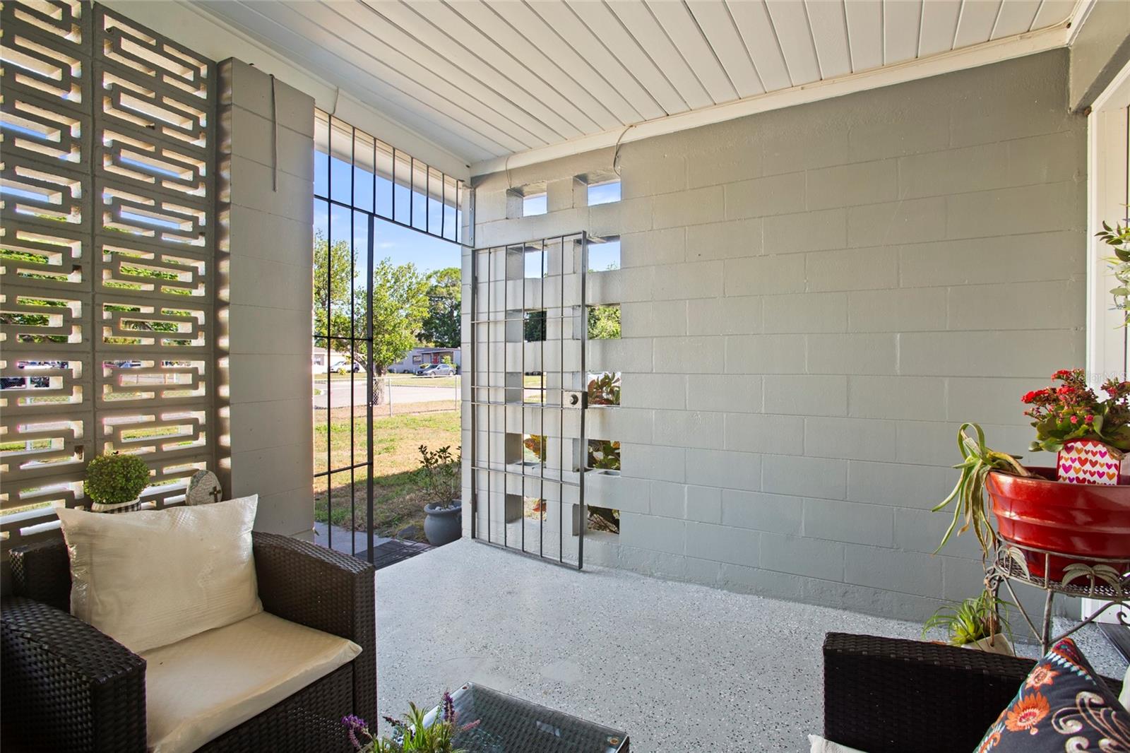 1416 EGAN DRIVE
