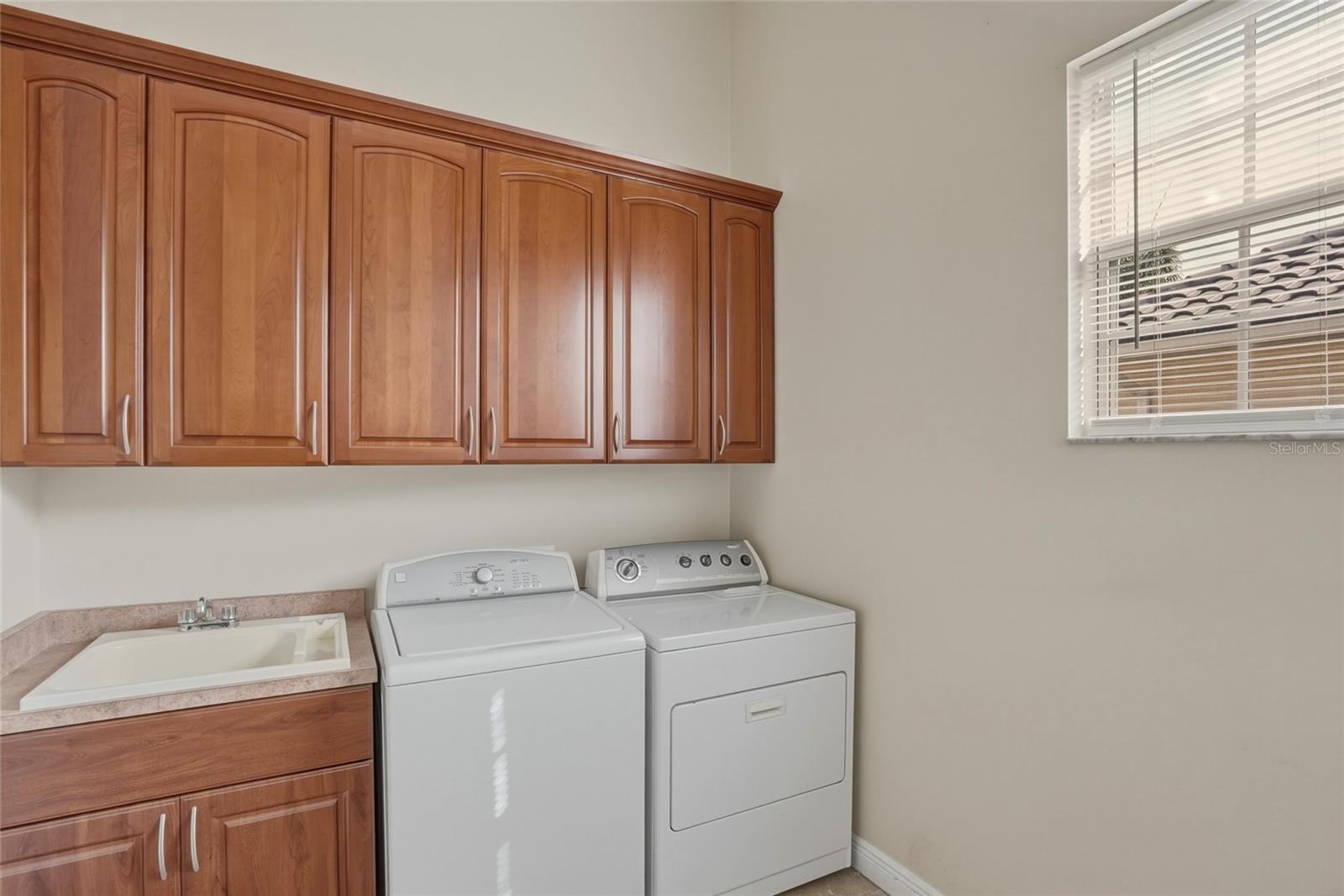 CHESTNUT CREEK MANORS - Residential