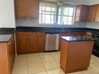 ROYALE BERMUDA TWNHS - Residential