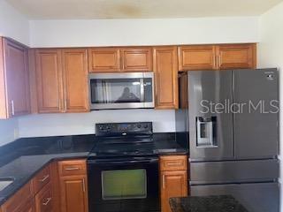 ROYALE BERMUDA TWNHS - Residential