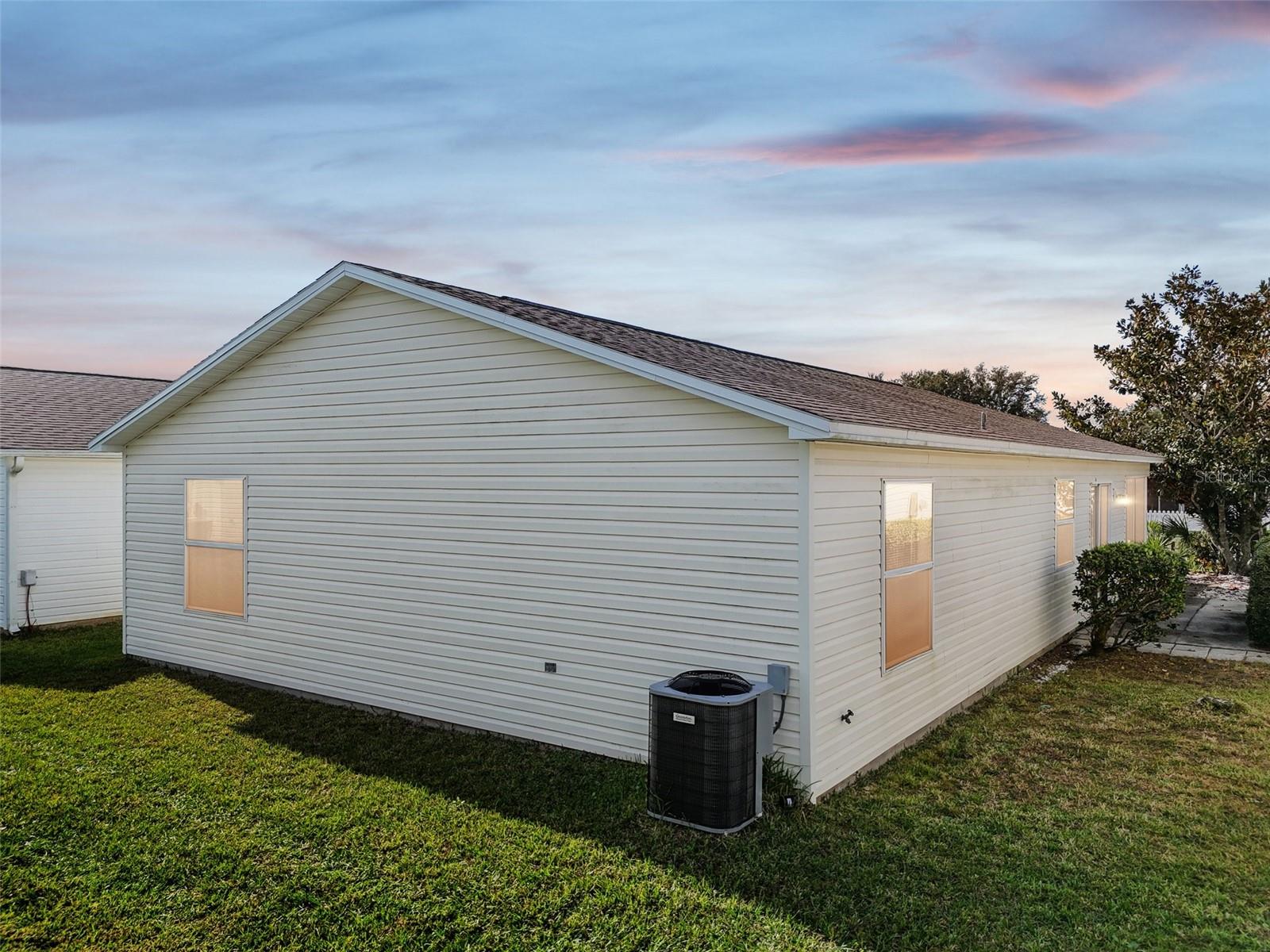 VILLAGES OF SUMTER VILLA DELCANTO - Residential