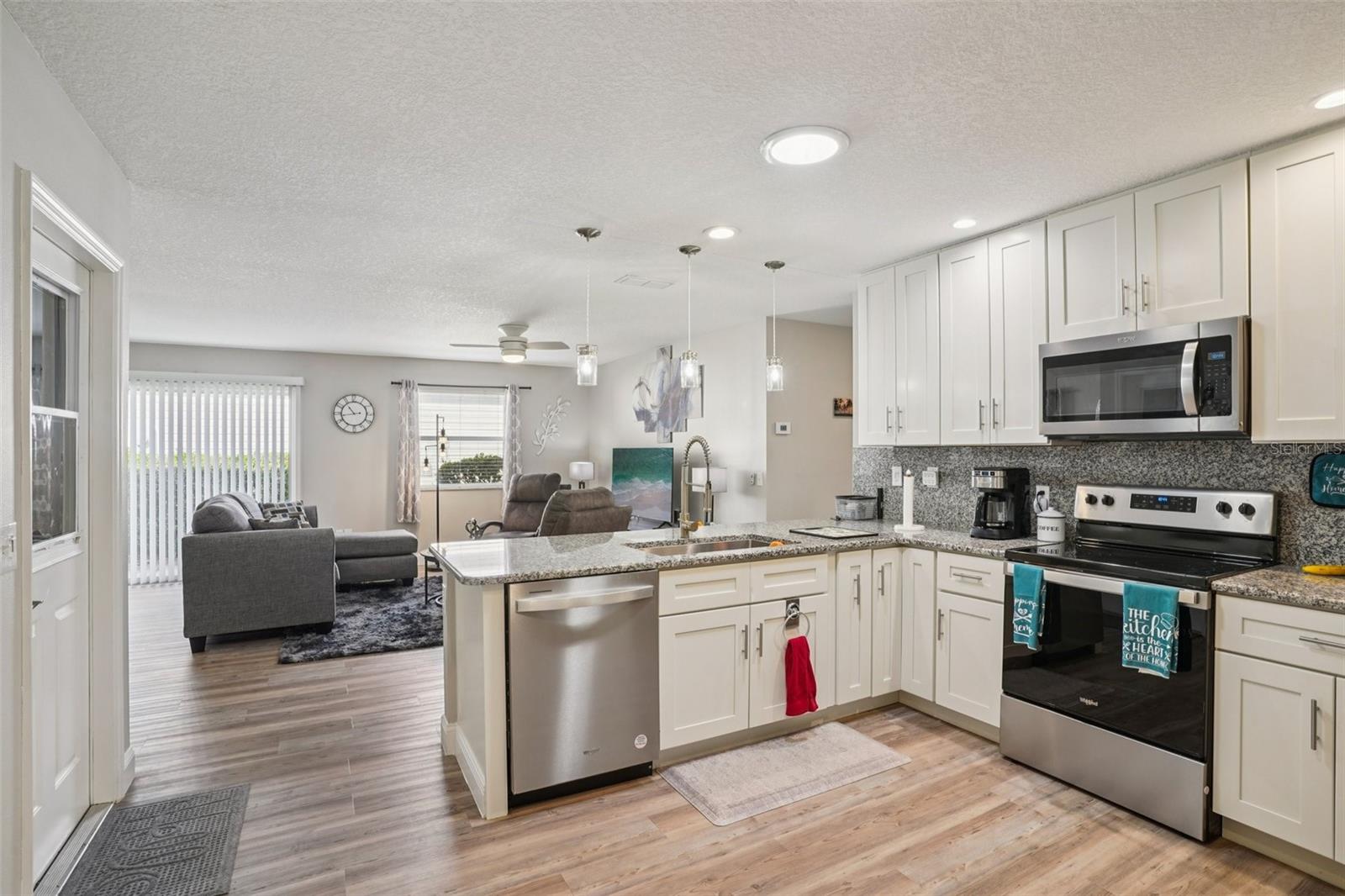 VILLAGES OF SUMTER VILLA DELCANTO - Residential