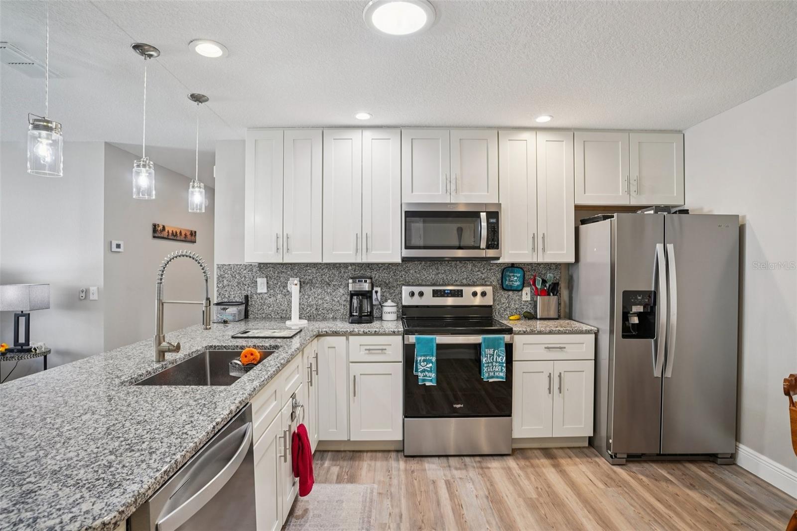 VILLAGES OF SUMTER VILLA DELCANTO - Residential