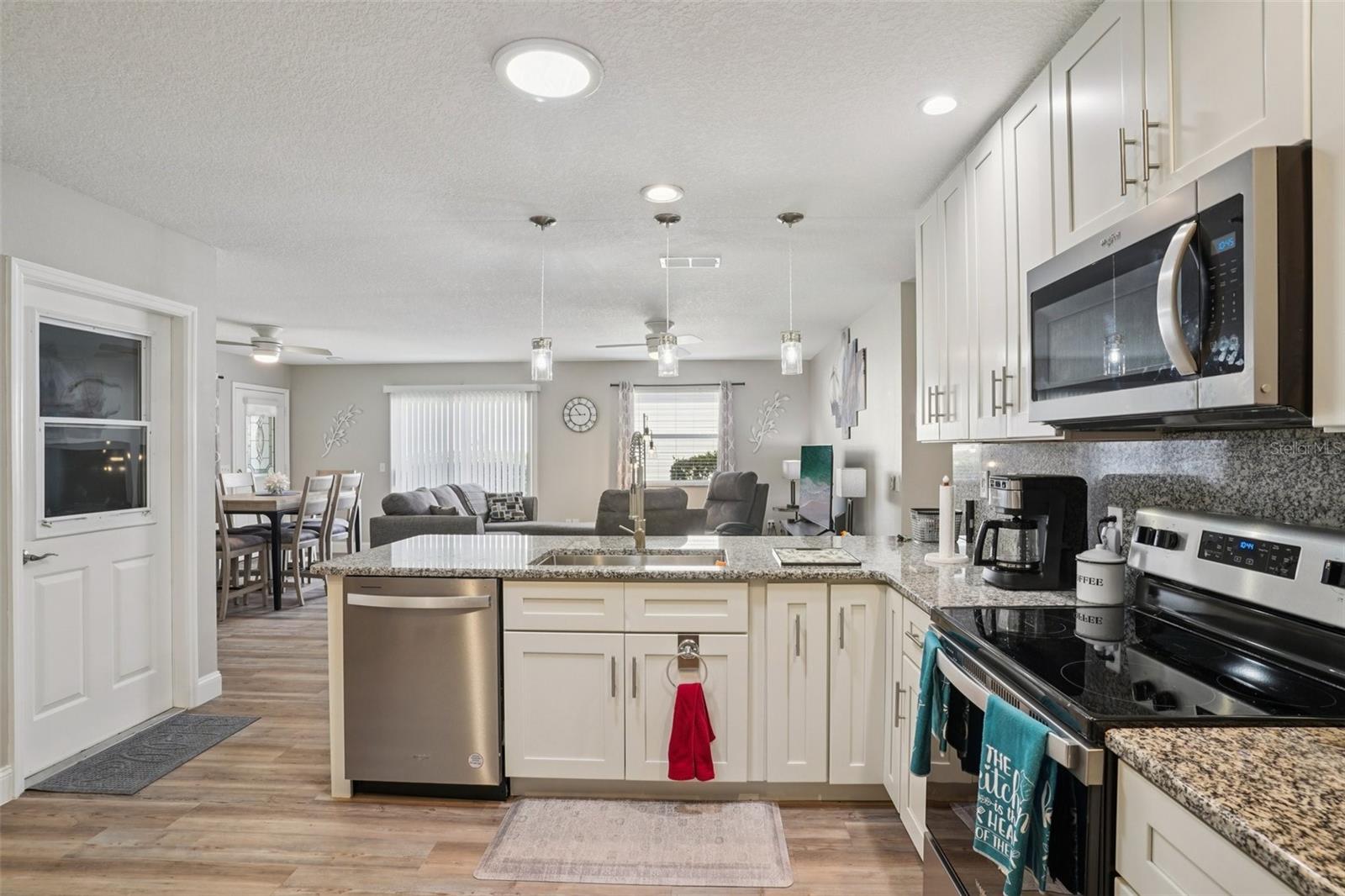 VILLAGES OF SUMTER VILLA DELCANTO - Residential