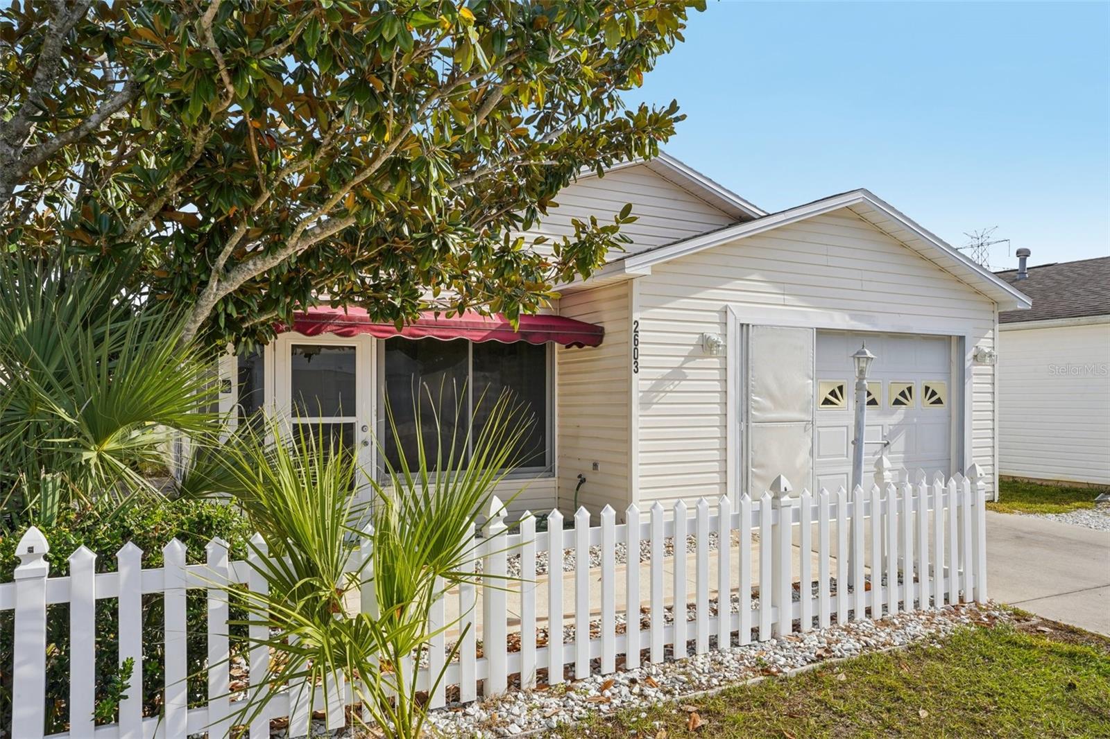 VILLAGES OF SUMTER VILLA DELCANTO - Residential