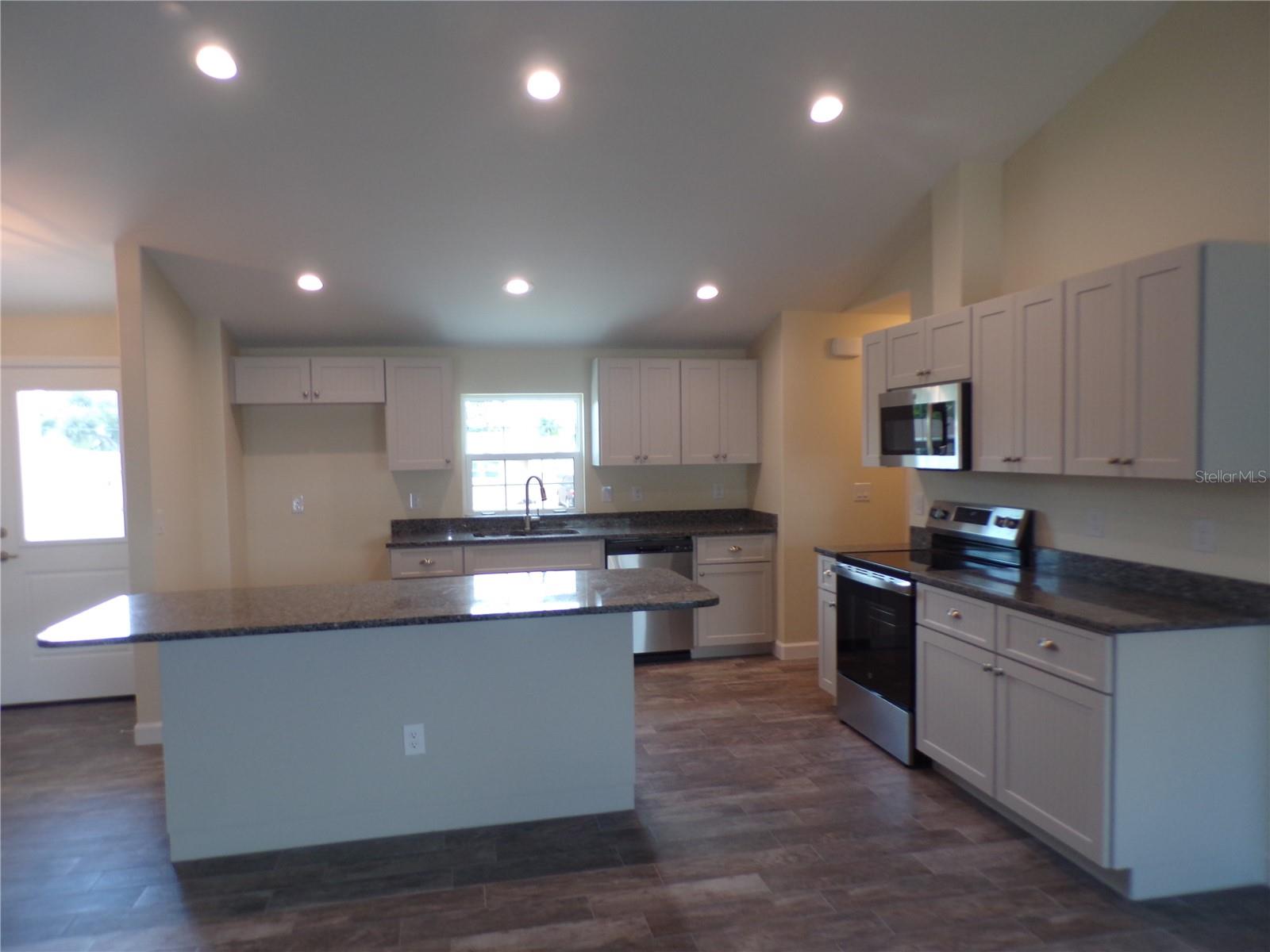 PORT CHARLOTTE SEC 005 - Residential Lease