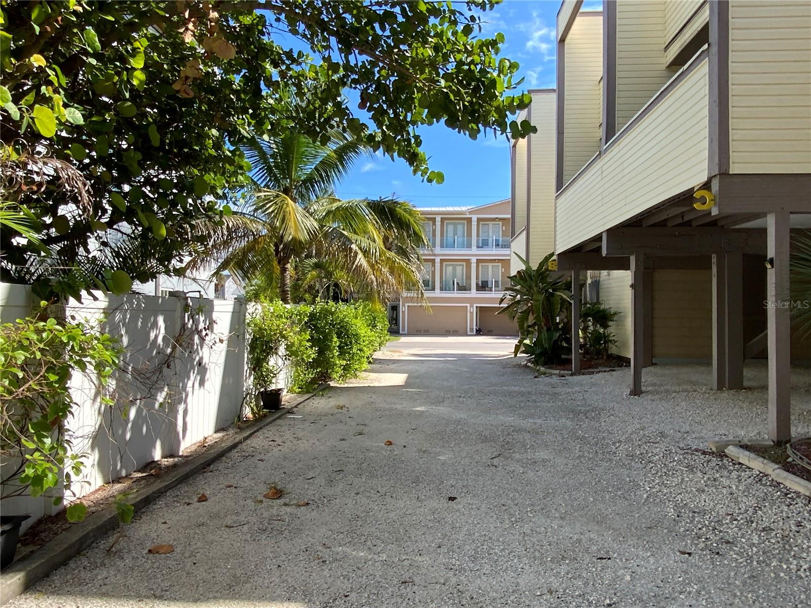 CORTEZ BEACH - Residential Income