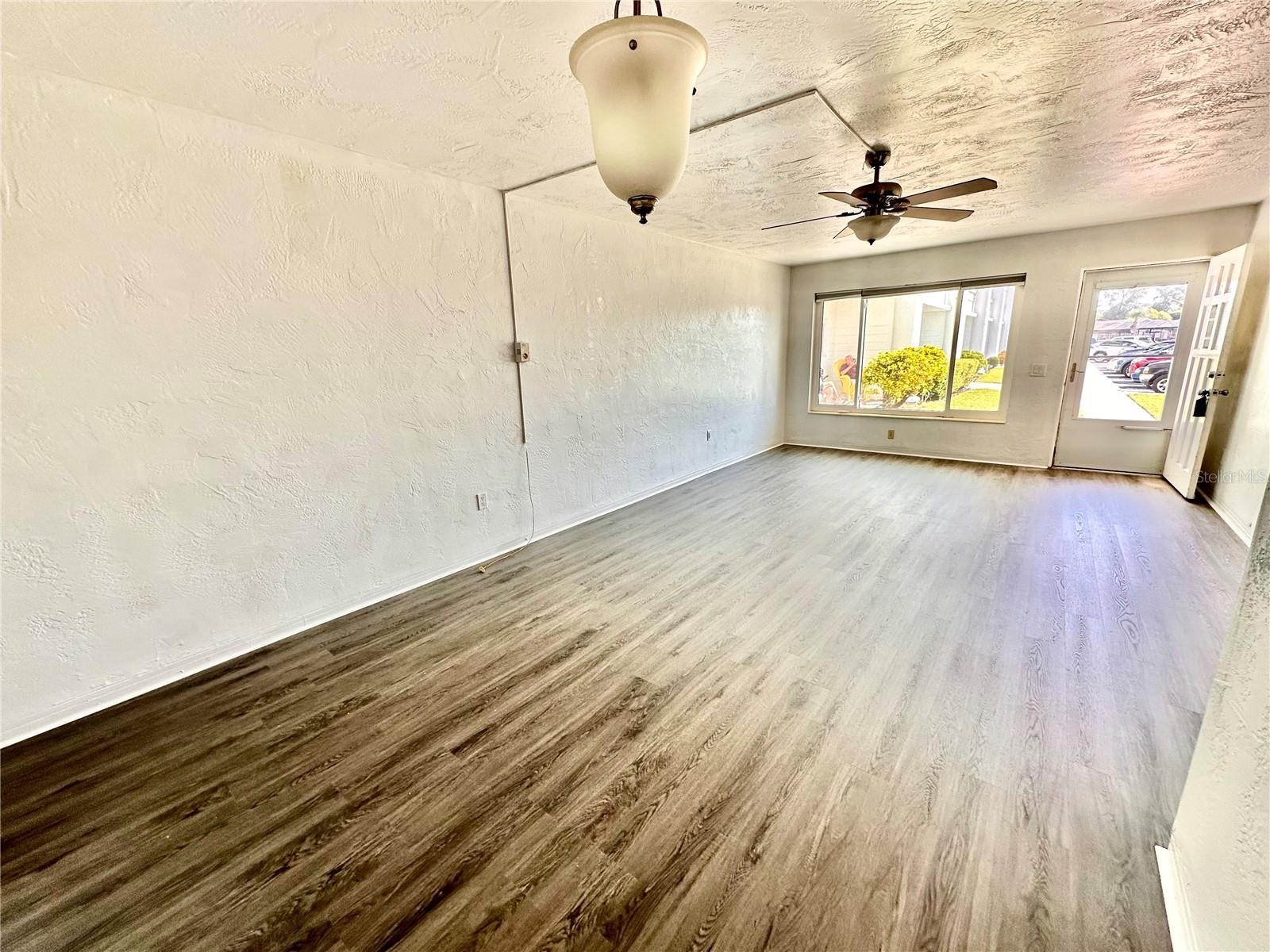 2454 AUSTRALIA WAY E 12