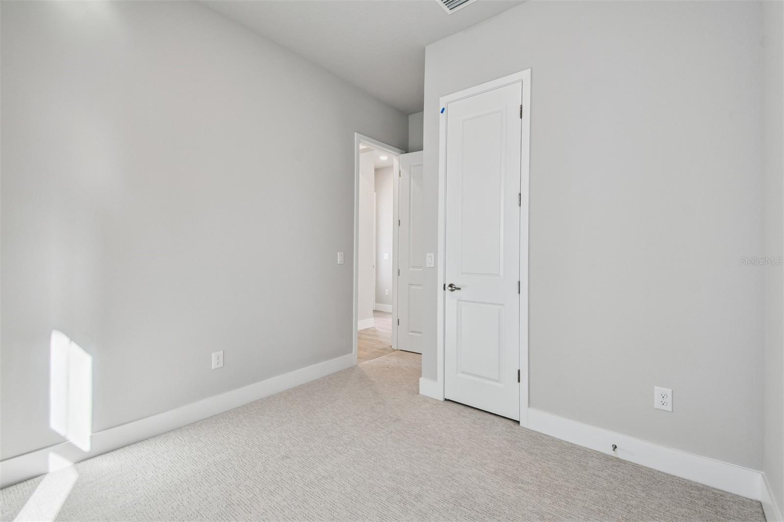 EMERALD LANDING AT WATERSIDE - Residential